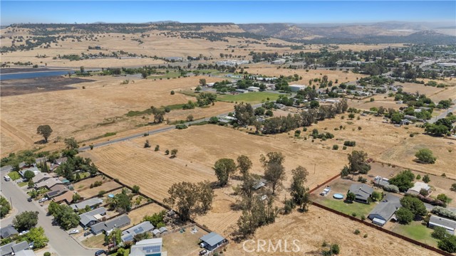 857 Nelson Avenue, Oroville CA: https://media.crmls.org/medias/15eab61c-1d5a-4a36-a624-f17db8891964.jpg