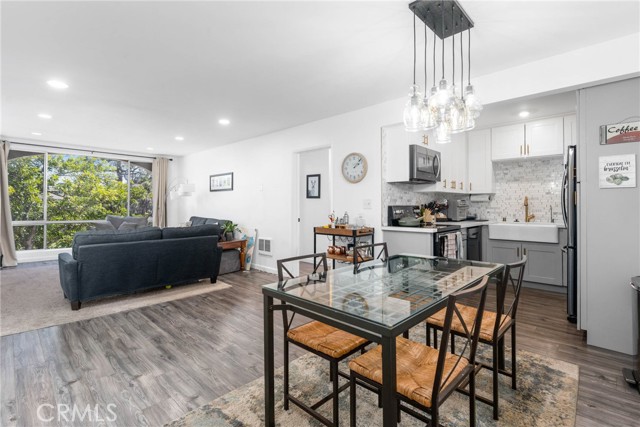 6199 Canterbury Drive, 303 photo 6