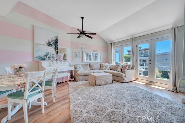 653 Manhattan Beach Blvd., Manhattan Beach, California 90266, 2 Bedrooms Bedrooms, 0 ,2 BathroomsBathrooms,Residential,For Sale,Manhattan Beach Blvd.,0,SB26112848
