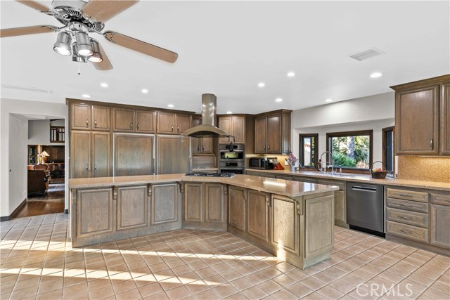 3225 Yardley Place, Simi Valley CA: https://media.crmls.org/medias/15ec0cc5-fbe1-469d-ad2b-75590b8ced06.jpg