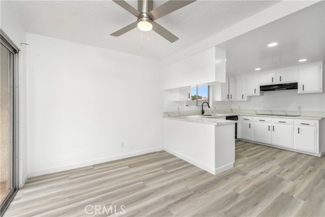 935 W 10th Street, San Pedro CA: https://media.crmls.org/medias/15edb7c2-7c68-4fa9-8fa6-5fddffa6ec73.jpg