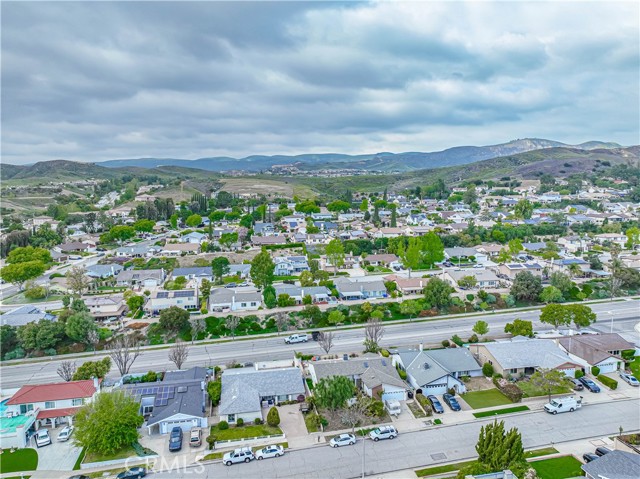 Detail Gallery Image 36 of 38 For 2650 Belburn Pl, Simi Valley,  CA 93065 - 5 Beds | 2 Baths