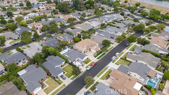 Detail Gallery Image 70 of 75 For 6861 E 10th St, Long Beach,  CA 90815 - 4 Beds | 4 Baths