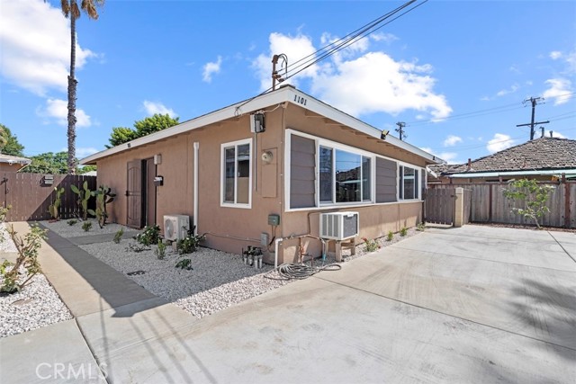 Detail Gallery Image 26 of 30 For 1101 Bonita St, Tustin,  CA 92780 - 3 Beds | 4 Baths