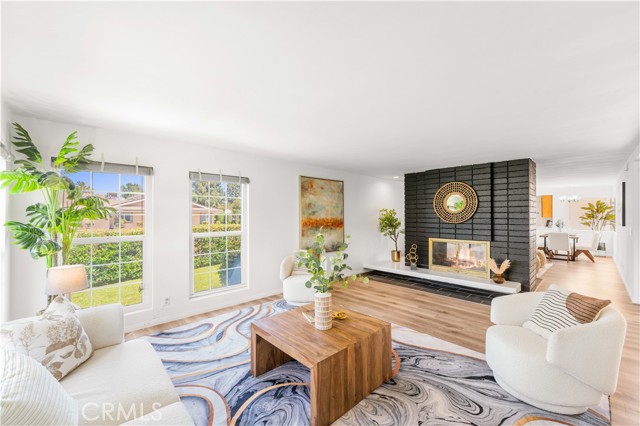 448 E Sandra Avenue, Arcadia CA: https://media.crmls.org/medias/15ef382f-0c69-4a72-9c4c-958ddaaf8932.jpg