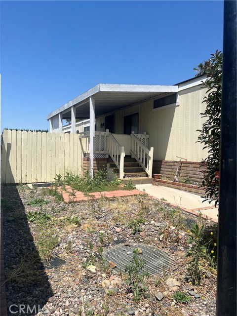 4080 Pedley Road, Jurupa Valley CA: https://media.crmls.org/medias/15ef45d1-88b4-4ba0-becc-cb5f14e94998.jpg