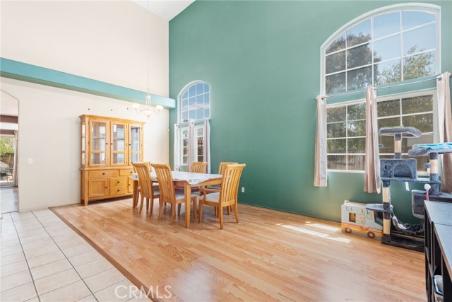 Detail Gallery Image 7 of 63 For 879 Glider Pl, San Jacinto,  CA 92582 - 5 Beds | 3 Baths