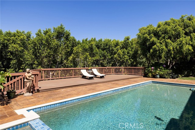 Detail Gallery Image 32 of 35 For 25281 Derbyhill Dr, Laguna Hills,  CA 92653 - 5 Beds | 4/1 Baths