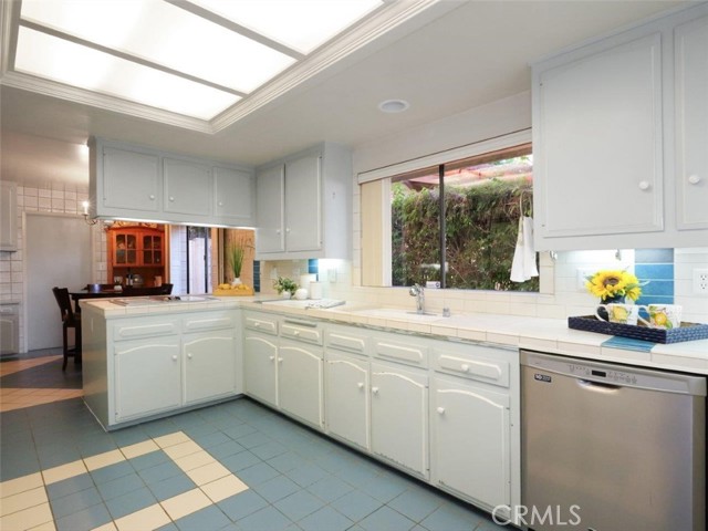 Detail Gallery Image 10 of 40 For 2560 via Sanchez, Palos Verdes Estates,  CA 90274 - 4 Beds | 2/1 Baths