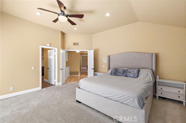 24210 Jasper Lake Lane, Lake Forest CA: https://media.crmls.org/medias/15f116d1-72fa-4a9e-9b1e-242eef9cd631.jpg