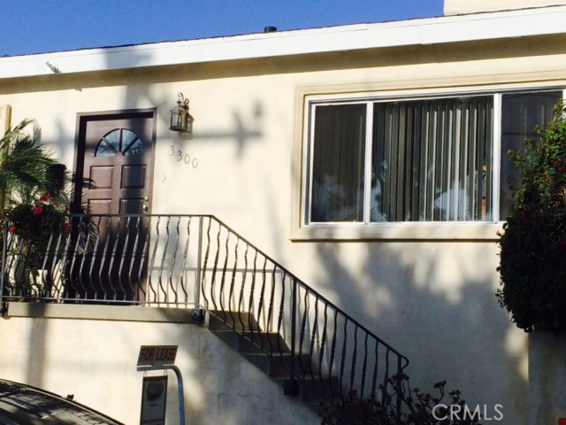 3300 Seaview Avenue, Corona del Mar CA: https://media.crmls.org/medias/15f227f1-3bd8-477d-9a6c-5e4450287352.jpg