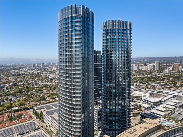 211 W Elm Court, Los Angeles CA: https://media.crmls.org/medias/15f23b86-f0ae-4f22-97d5-2d4cc86f66cf.jpg