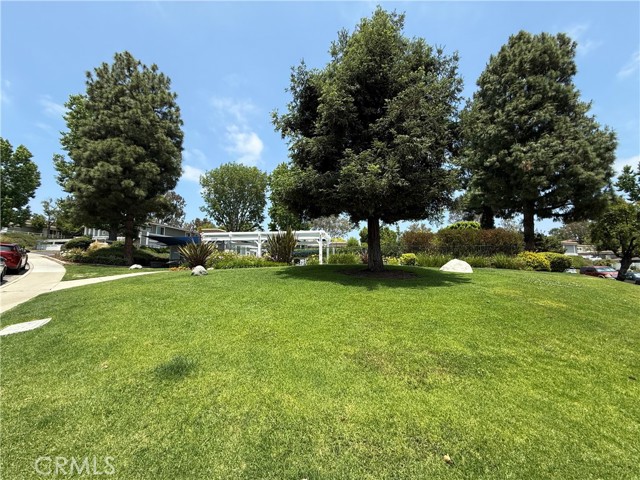 23017 Via Pimiento, Mission Viejo CA: https://media.crmls.org/medias/15f3831b-27da-4713-bc00-263ea9354ec7.jpg