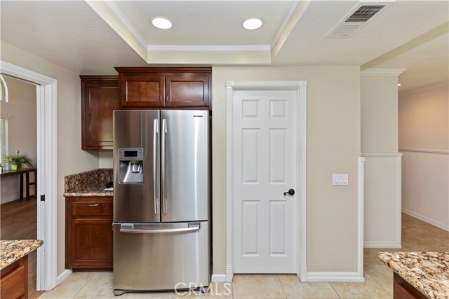 17015 Knollbrook Place, Riverside CA: https://media.crmls.org/medias/15f385c4-8edb-4fdb-9e74-61abea9e9b13.jpg
