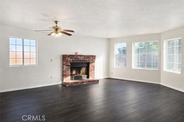 Detail Gallery Image 3 of 6 For 9637 Glade Ave, California City,  CA 93505 - 3 Beds | 2 Baths