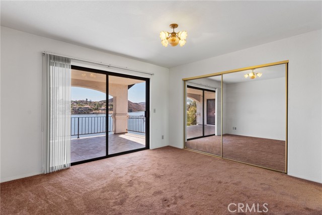 21998 Strawberry Lane, Canyon Lake CA: https://media.crmls.org/medias/15f448be-6a5e-4220-931f-0c8b40c15f83.jpg
