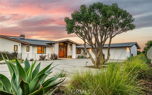 38 Saddleback, Rolling Hills CA: https://media.crmls.org/medias/15f453a1-0a61-4eee-b7f7-1e0ae4768625.jpg