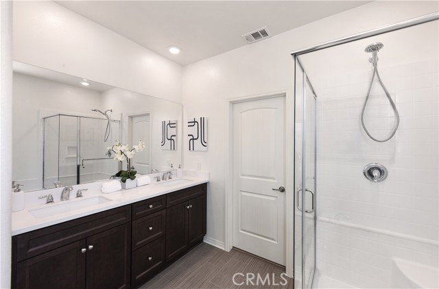 Detail Gallery Image 11 of 20 For 7075 Montecito Ln, Corona,  CA 92880 - 4 Beds | 4 Baths