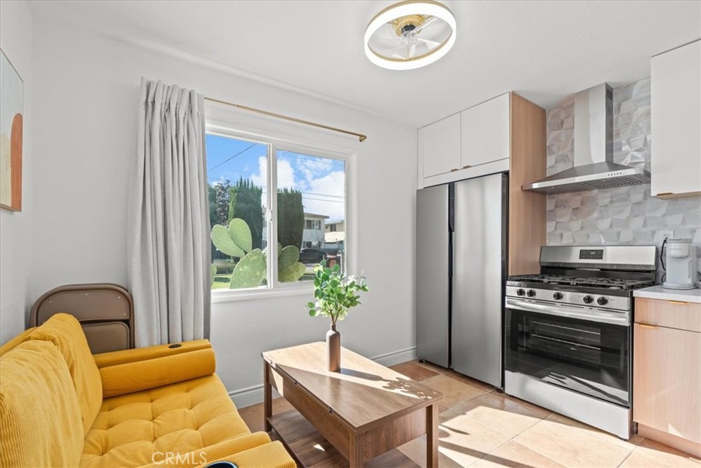 1095 Bonita Street #B