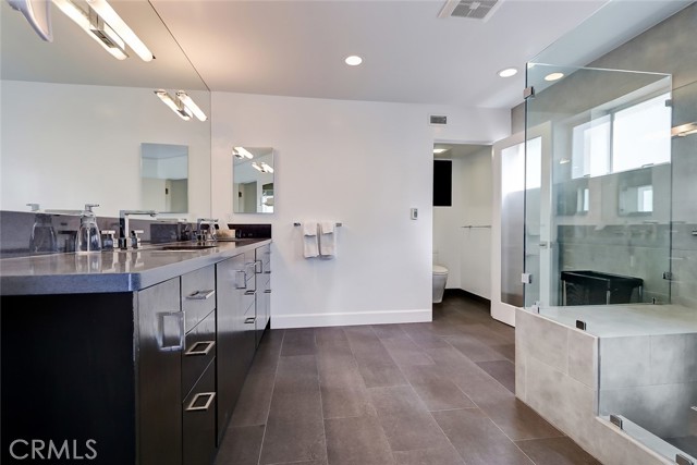 636 27th Street, Manhattan Beach, California 90266, 4 Bedrooms Bedrooms, ,3 BathroomsBathrooms,Residential,Sold,27th,SB21265016