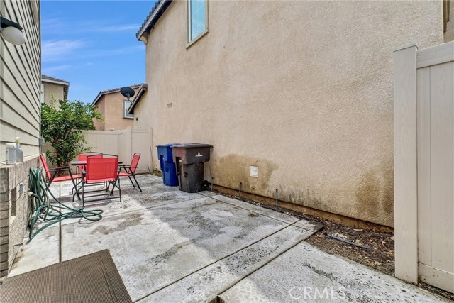 Detail Gallery Image 25 of 29 For 1927 Kenton, Riverside,  CA 92501 - 3 Beds | 2/1 Baths