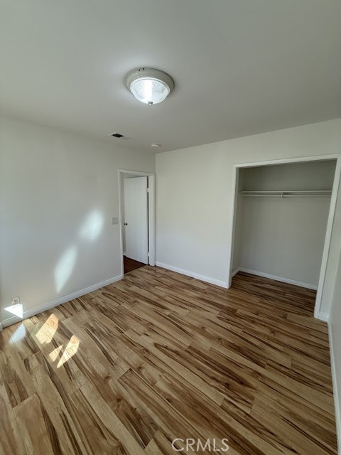 9762 Stanwin Avenue, Arleta CA: https://media.crmls.org/medias/15f72e04-2128-47a6-b40c-2f9d00c7e336.jpg