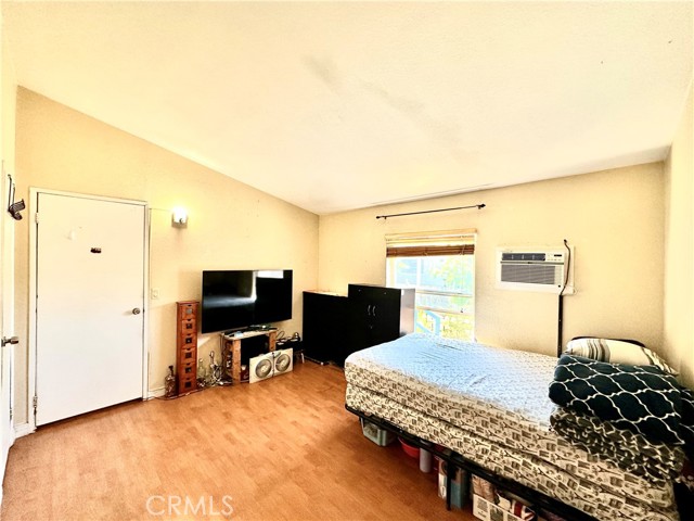 Detail Gallery Image 12 of 41 For 507 S Euclid St #71,  Santa Ana,  CA 92074 - 4 Beds | 2 Baths