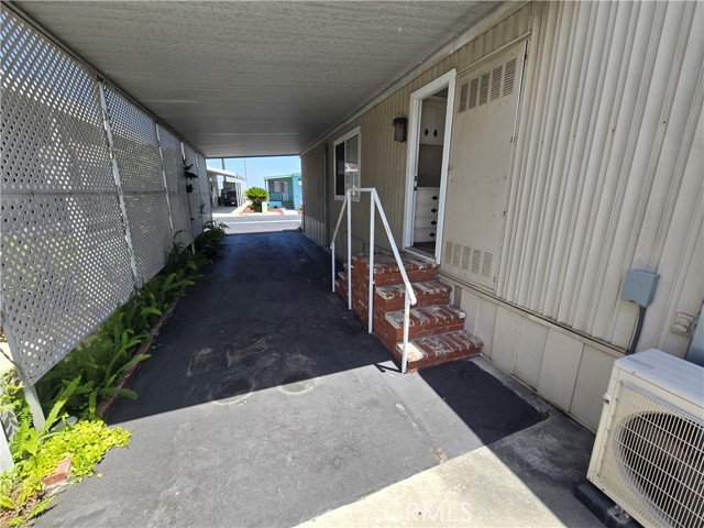 16222 Monterey Lane, Huntington Beach CA: https://media.crmls.org/medias/15f7c00e-4f22-438a-8d6a-6059c39f77ee.jpg