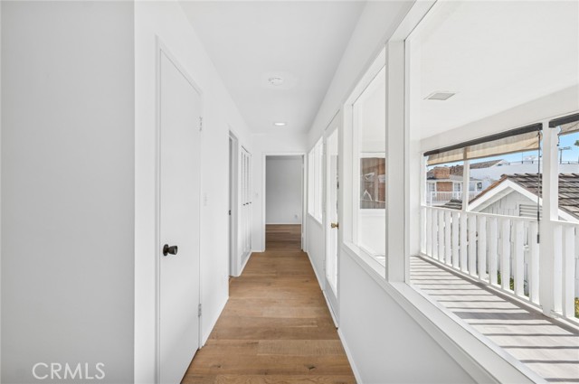 Detail Gallery Image 27 of 36 For 121 Onyx Ave, Newport Beach,  CA 92662 - 3 Beds | 3 Baths