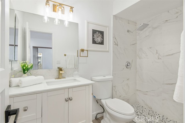 Detail Gallery Image 29 of 34 For 1138 20th St #5,  Santa Monica,  CA 90403 - 2 Beds | 3/1 Baths
