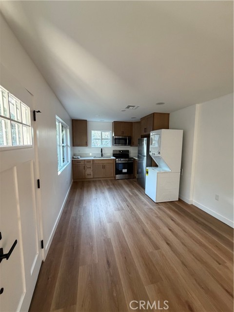 Detail Gallery Image 2 of 12 For 13451 Hadley St, Whittier,  CA 90601 - 2 Beds | 2 Baths