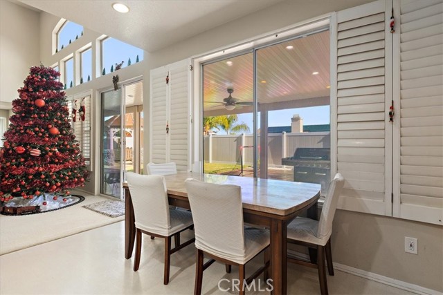 Detail Gallery Image 8 of 41 For 3527 Galatea Way, Corona,  CA 92882 - 4 Beds | 3 Baths