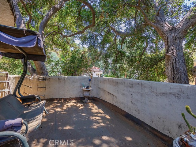 8618 La Tuna Canyon Road, Sun Valley CA: https://media.crmls.org/medias/15fd9895-3c1d-4248-a8c0-450b50d4eb23.jpg