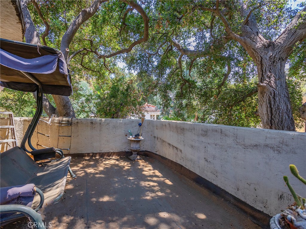 https://media.crmls.org/medias/15fd9895-3c1d-4248-a8c0-450b50d4eb23.jpg?preset=X-Large