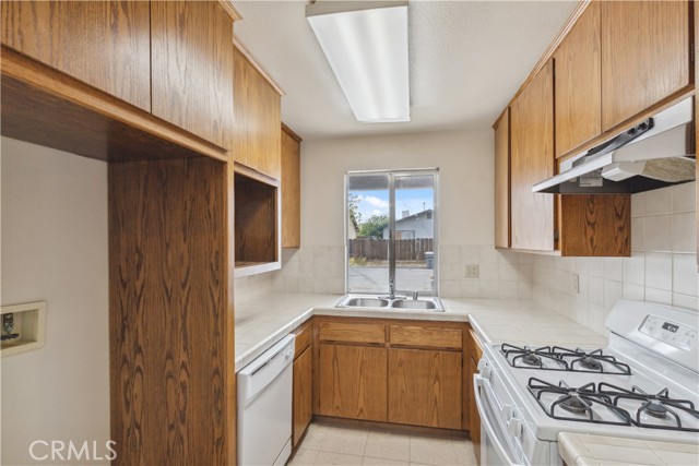 Detail Gallery Image 28 of 43 For 410 E Polk St, Coalinga,  CA 93210 - 5 Beds | 3 Baths