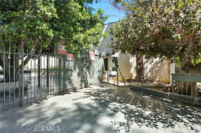8601 International Avenue, Canoga Park CA: https://media.crmls.org/medias/15fde746-818f-4a17-a22d-0b124c3ea68a.jpg