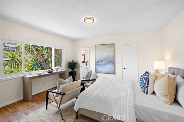 Detail Gallery Image 16 of 31 For 1212 Morningside Dr, Laguna Beach,  CA 92651 - 3 Beds | 3 Baths