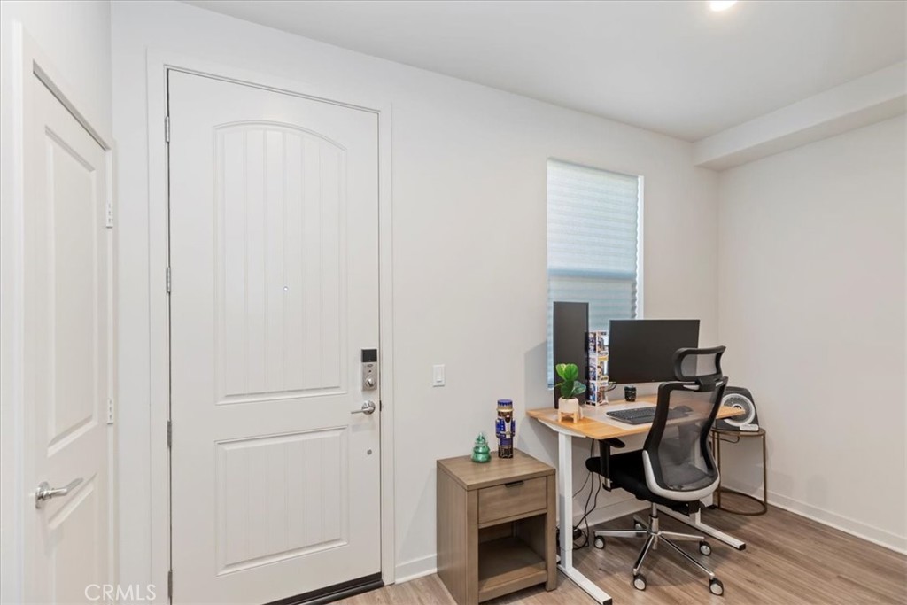 MLS #IV25267052 image #5