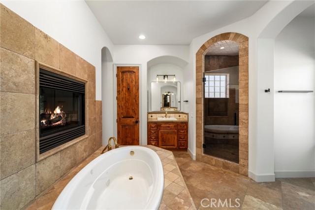 Image 36 of 70 For 54774 Bautista Road