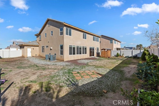 13223 Concord Drive, Victorville CA: https://media.crmls.org/medias/1601f6e2-ebb9-4e73-940d-9cc45ae3a6b8.jpg