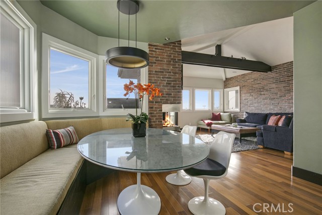 405 15th Street, Manhattan Beach CA: https://media.crmls.org/medias/1602592e-e8ad-46f0-a880-3e060f76d0c7.jpg