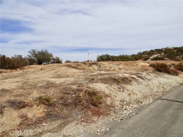 Detail Gallery Image 14 of 15 For 22990 Sky Mesa Rd, Homeland,  CA 92548 - – Beds | – Baths