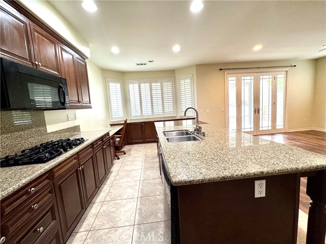 Detail Gallery Image 7 of 23 For 14344 Pointer, Corona,  CA 92880 - 4 Beds | 3 Baths