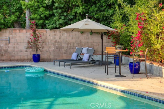 1534 Idlewood Road, Glendale CA: https://media.crmls.org/medias/1602a035-8d60-4ab6-9378-1b4e9d94cd08.jpg