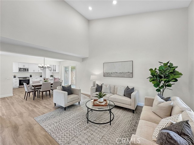 Detail Gallery Image 3 of 35 For 25492 Morningstar Rd, Lake Forest,  CA 92630 - 4 Beds | 2/1 Baths