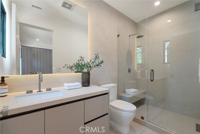 Detail Gallery Image 27 of 39 For 4625 Vesper Ave, Sherman Oaks,  CA 91403 - 5 Beds | 5/2 Baths