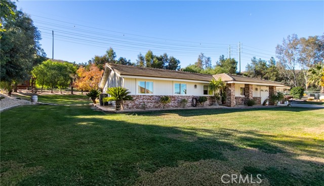 Detail Gallery Image 6 of 59 For 28915 San Timoteo Canyon Rd, Redlands,  CA 92373 - 4 Beds | 2 Baths