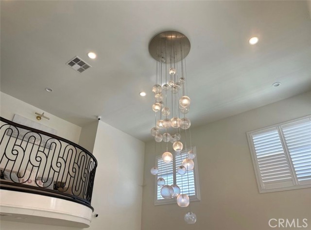 Detail Gallery Image 27 of 73 For 646 S Courson Dr, Anaheim,  CA 92804 - 6 Beds | 5 Baths