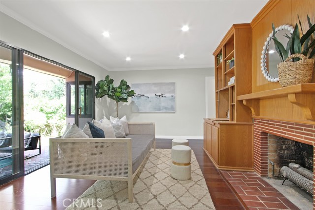 Detail Gallery Image 13 of 34 For 3853 Cedar Ave, Long Beach,  CA 90807 - 2 Beds | 2 Baths