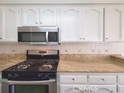 https://media.crmls.org/medias/16054dfa-22ba-4486-b702-1032c4a48d17.jpg?preset=X-Large